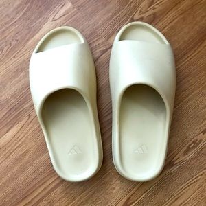 Yeezy Slides